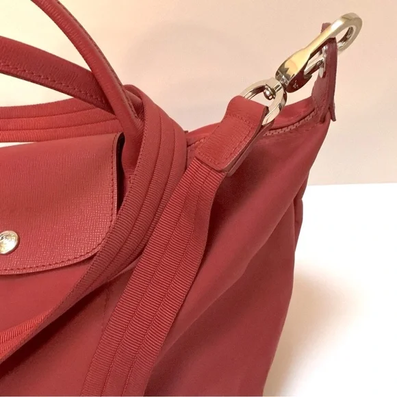 Authentic Longchamp Le Pliage Neo Crossbody Bag - Medium - Picture 4 of 13